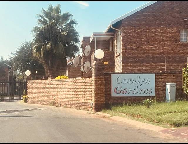 2 BEDROOM TOWNHOUSE FOR SALE IN CLARINA